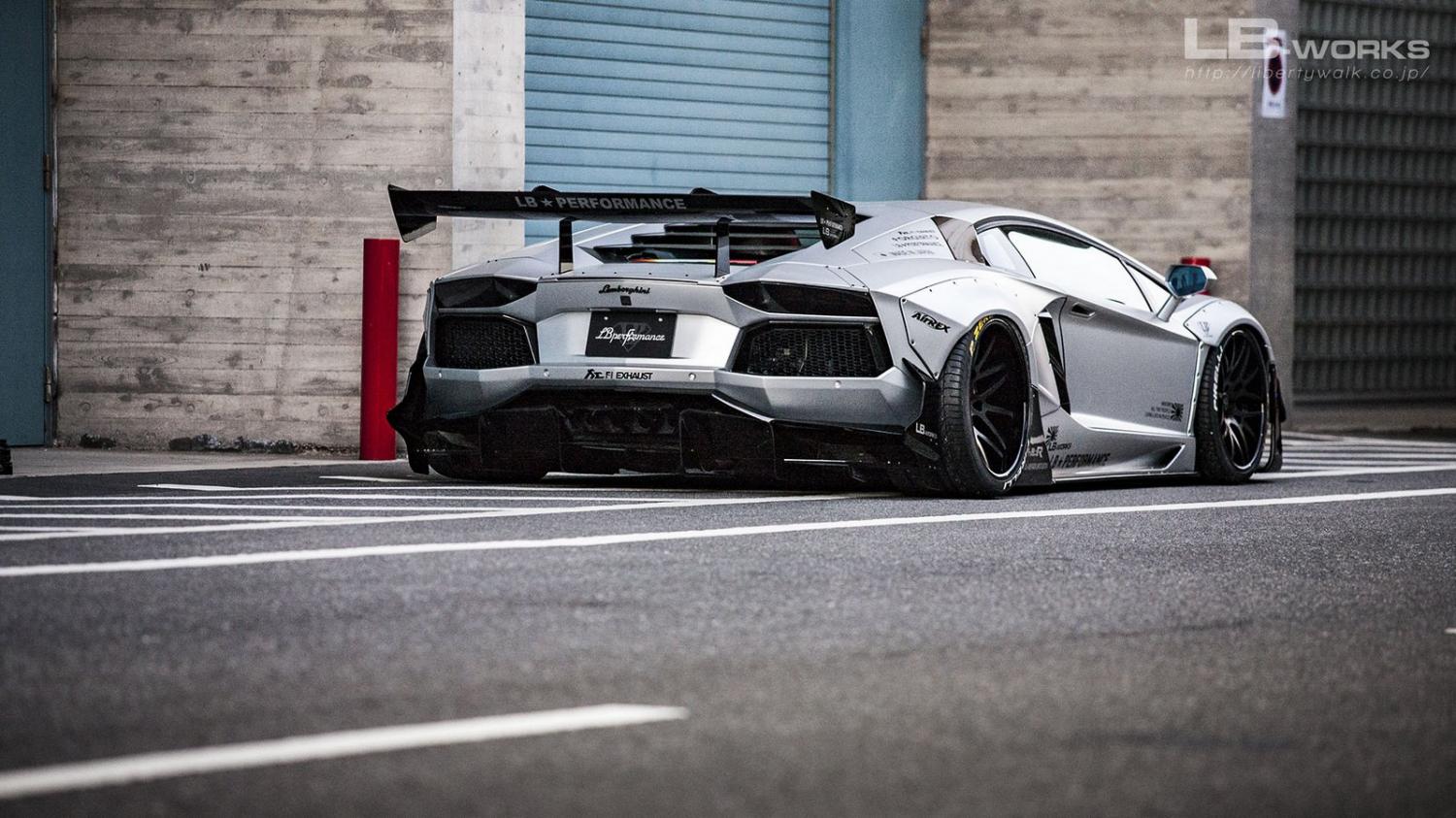 Lamborghini Aventador Liberty walk оранжевый