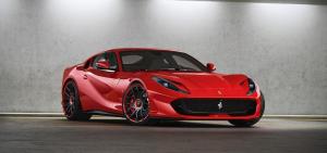 Суперкар Ferrari 812 Superfast примерил новую «обувку» от Wheelsandmore