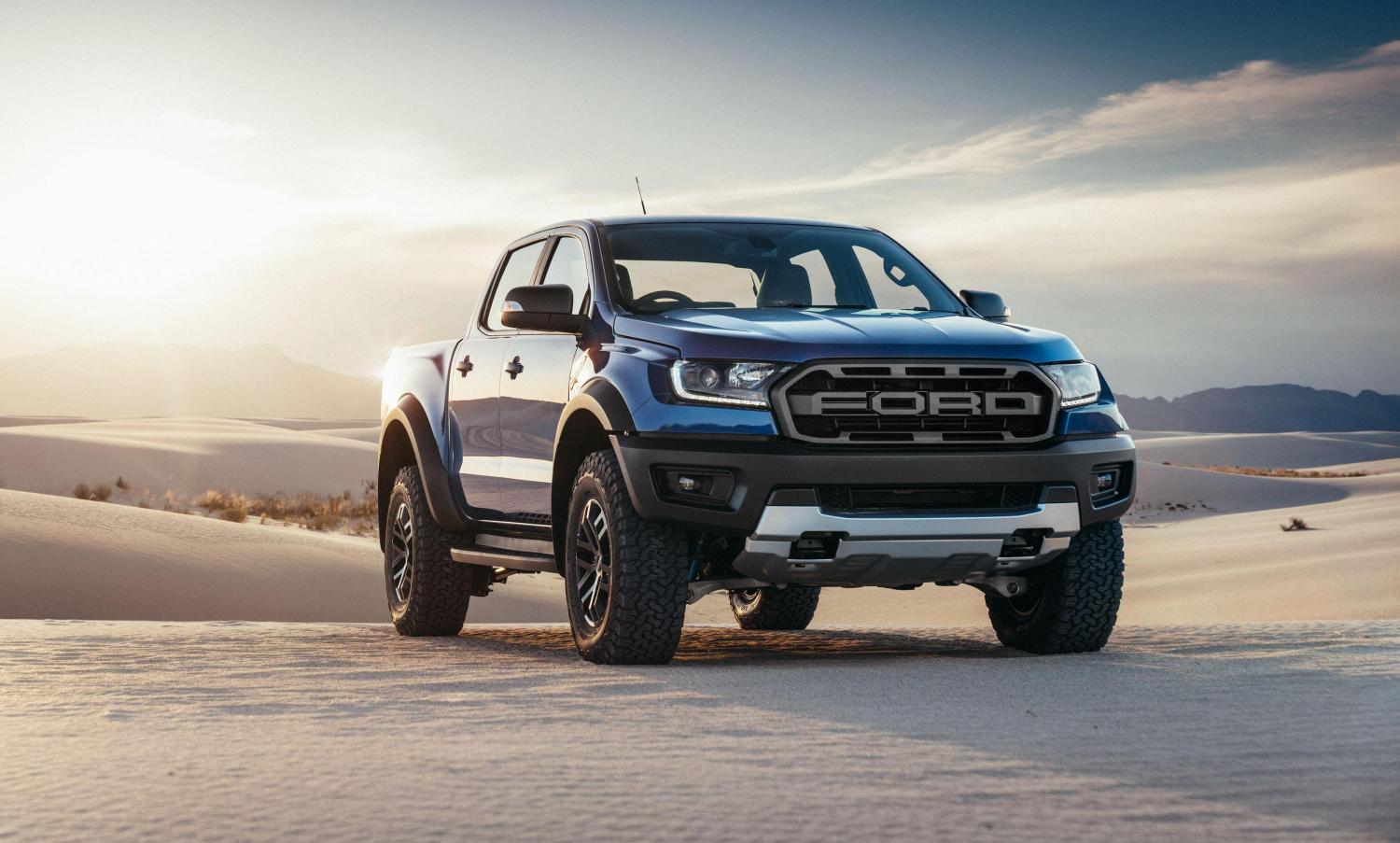 Ford официально представил экстремальный пикап Ranger Raptor