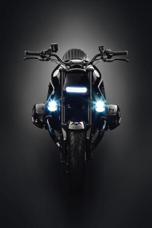 2017 BMW R nineT Dark Fighter by Mandrill Garage