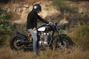 2018 Royal Enfield Classic 500 by KR Customs