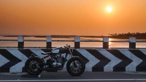 2018 Royal Enfield Classic 500 by KR Customs