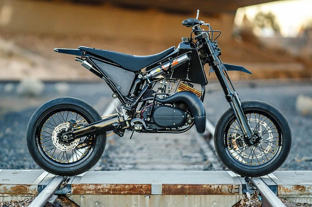 Spoken Moto: супермото Yamaha RD/YZ Zed