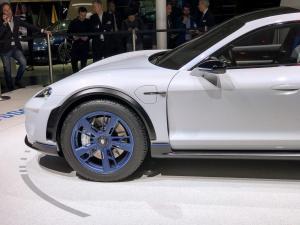 2018 Porsche Mission E Cross Turismo