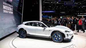 2018 Porsche Mission E Cross Turismo