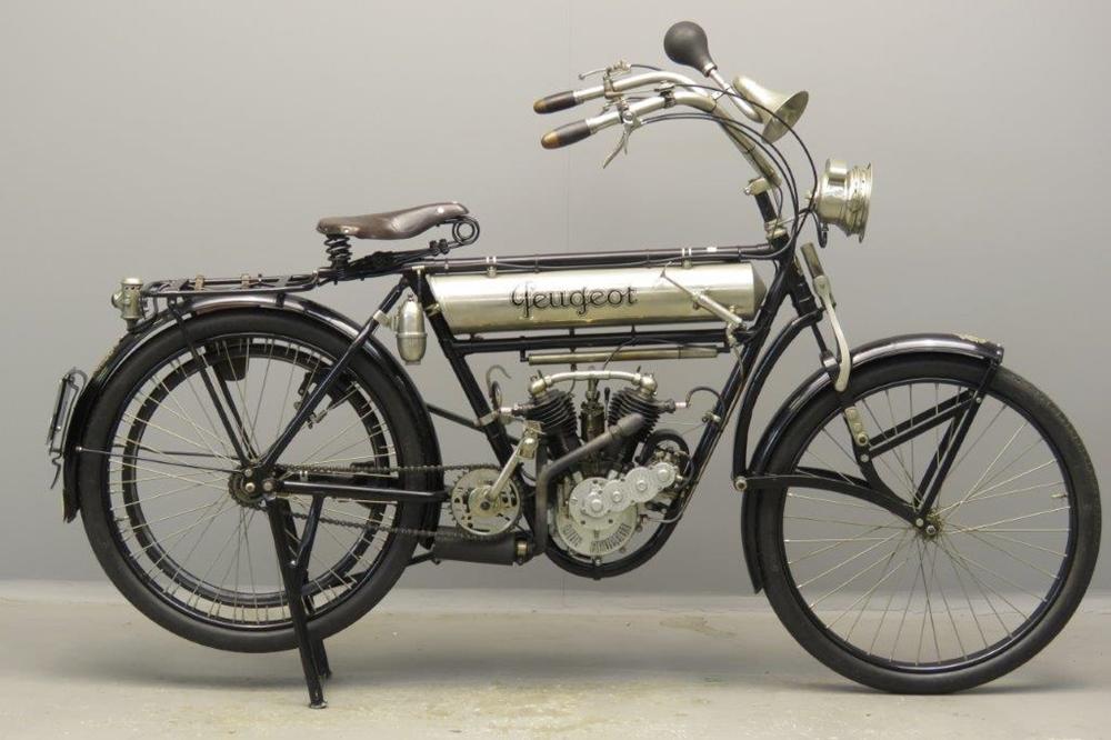 Старинный велоцикл Peugeot Legere 1913