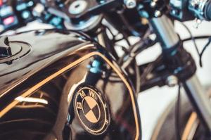 2018 BMW R45 by JM Customs