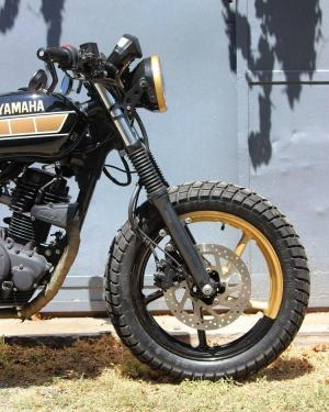 2017 Yamaha FZ16 by Lino Motos Custom