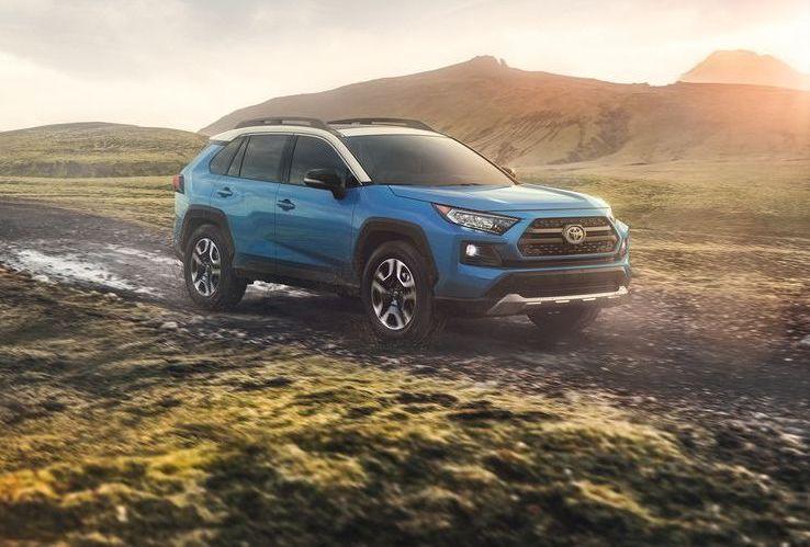 Кроссовер Toyota RAV4 сменил поколение