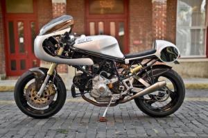 1997 Ducati 900SS by Joao Chavez