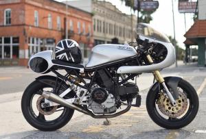 1997 Ducati 900SS by Joao Chavez