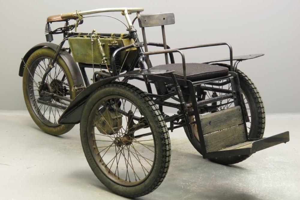 Старинный трицикл Bruneau Tri-promeneur 1907 года