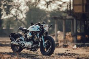 Buriam Siammotor x Mee Classic Shop: кафе рейсер Yamaha Virago