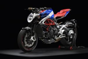 Нейкед MV Agusta Brutale 800 RR America