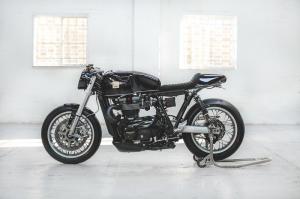2018 Triumph Thruxton R by deBolex