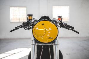 2018 Triumph Thruxton R by deBolex