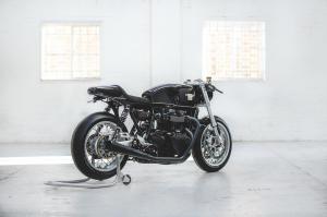 2018 Triumph Thruxton R by deBolex