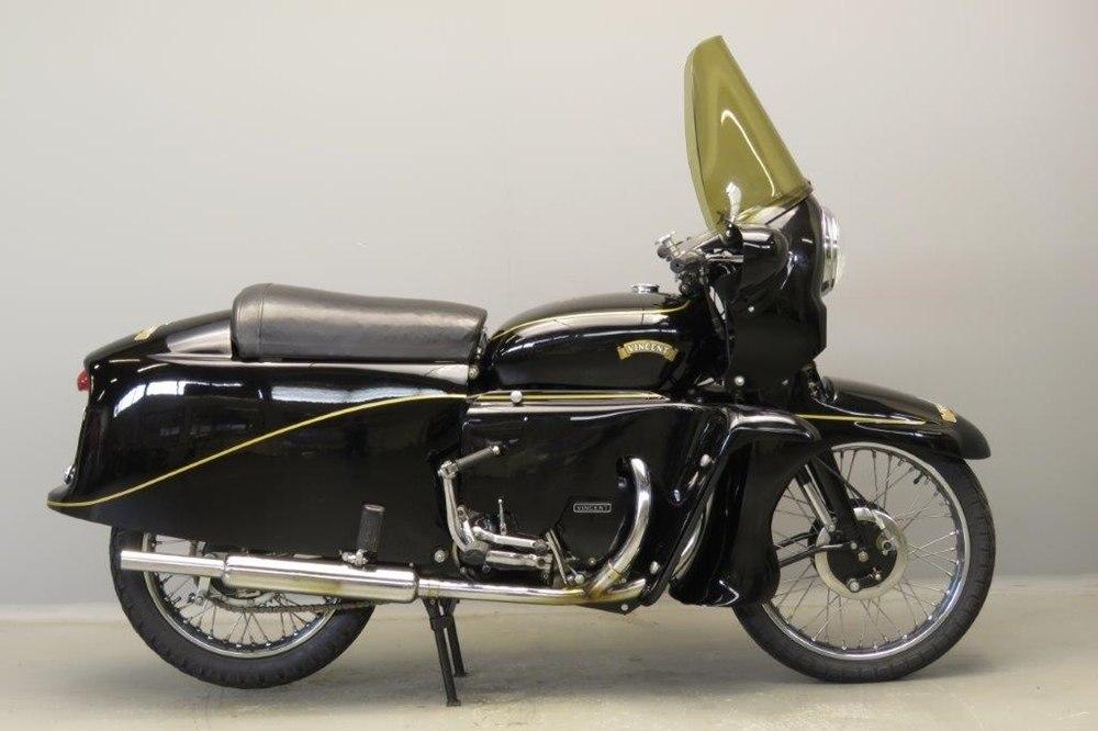 Старинный мотоцикл Vincent Black Knight 1955 года