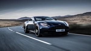 Aston Martin показал «горячее» купе DB11 AMR