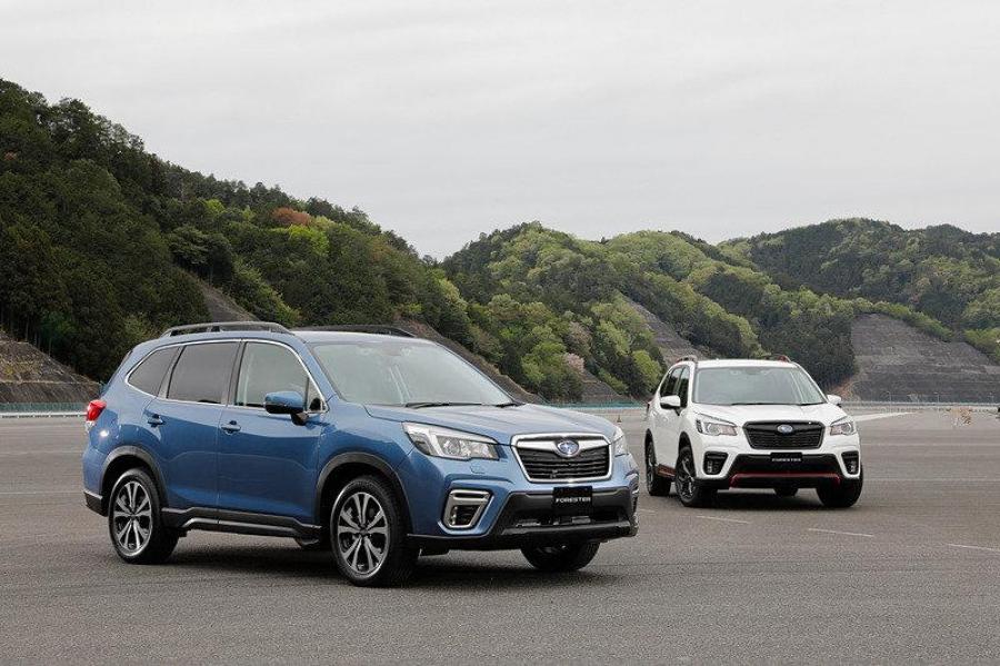 В Японии официально представили новый Forester. Есть даже гибридная версия