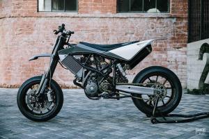 2005 KTM 950SMR by Hazan Motorworks