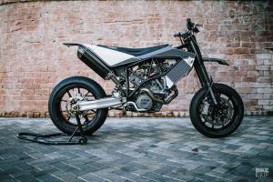 2005 KTM 950SMR by Hazan Motorworks