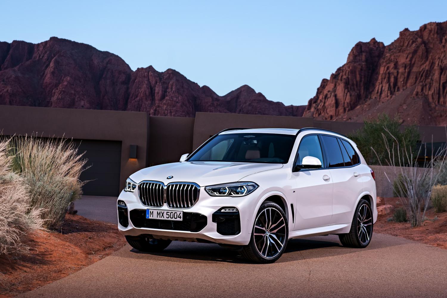 BMW представила X5 нового поколения