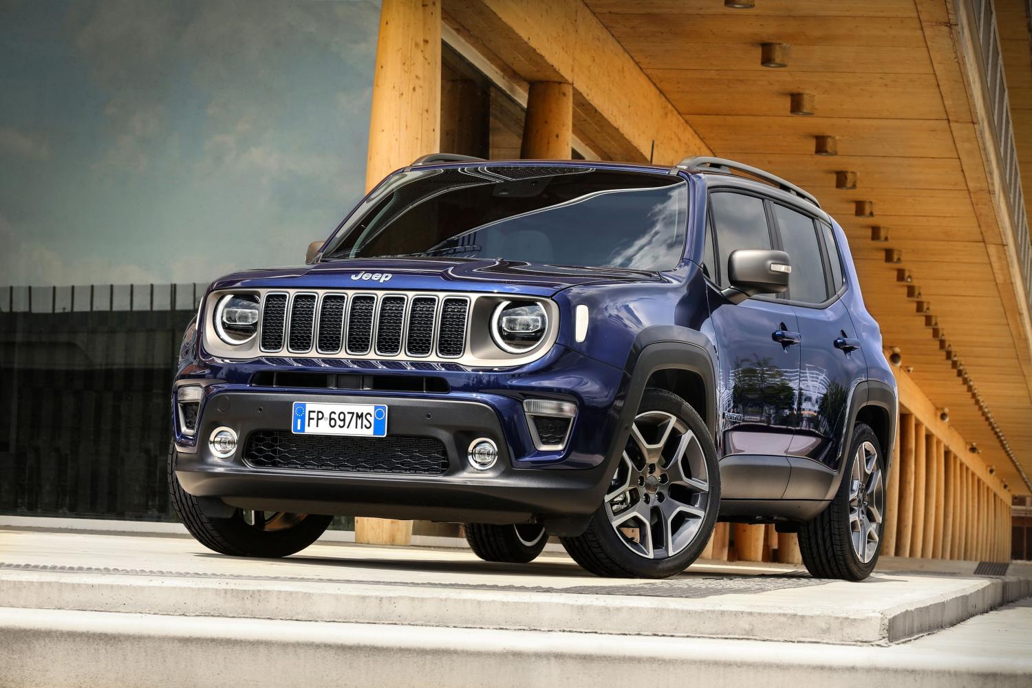 Jeep Renegade обновился и получил трехцилиндровый мотор