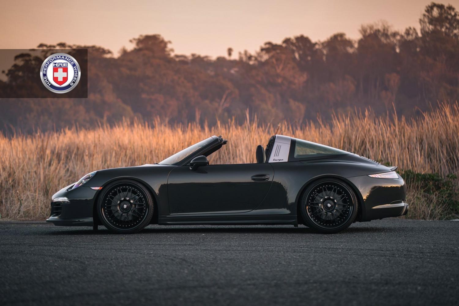 Спорткар Porsche 911 Targa 4 GTS примерил «обувку» от HRE