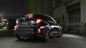 2018 Toyota C-HR Hybrid by Wald