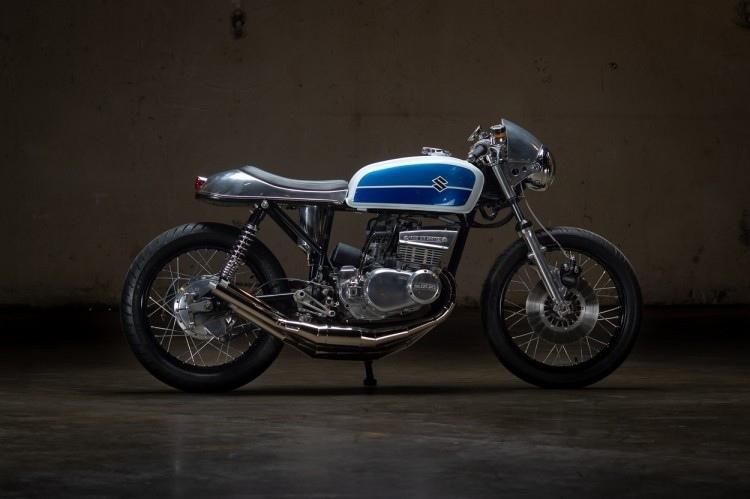 Cafe Cycles: кафе рейсер Suzuki GT380