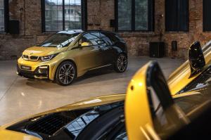 BMW i8 STARLIGHT Edition и BMW i3s STARLIGHT Edition