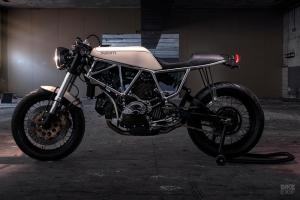 Ad Hoc: кафе рейсер Ducati 900SS