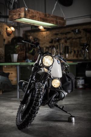 1977 BMW R100RS by Ufo Garage