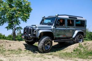 2018 Land Rover Defender 110 by Ares Design