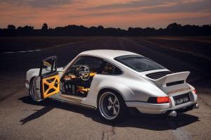 2018 Porsche 911 DLS by Singer