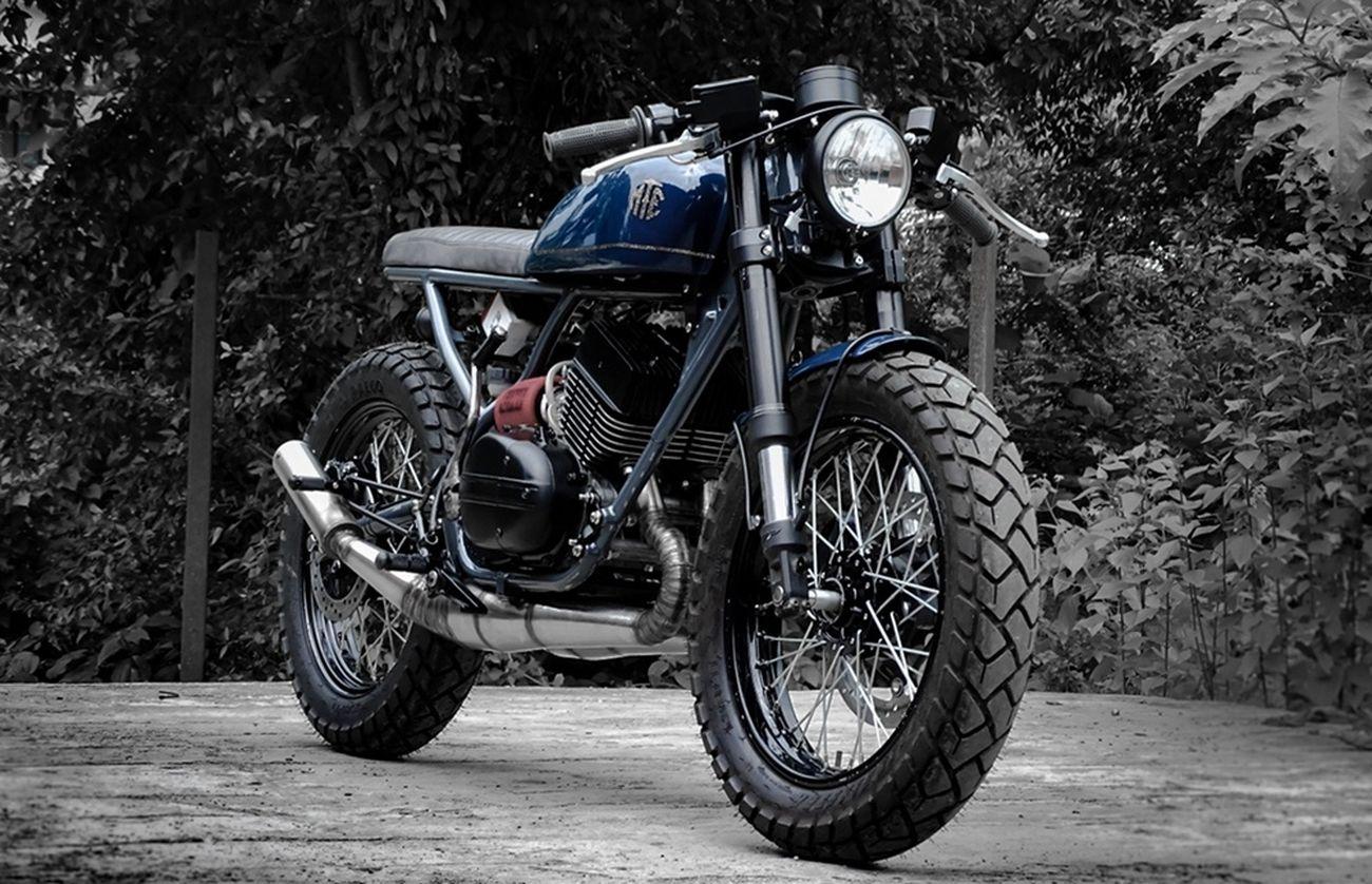 Moto Exotica: кафе рейсер Yamaha RD350