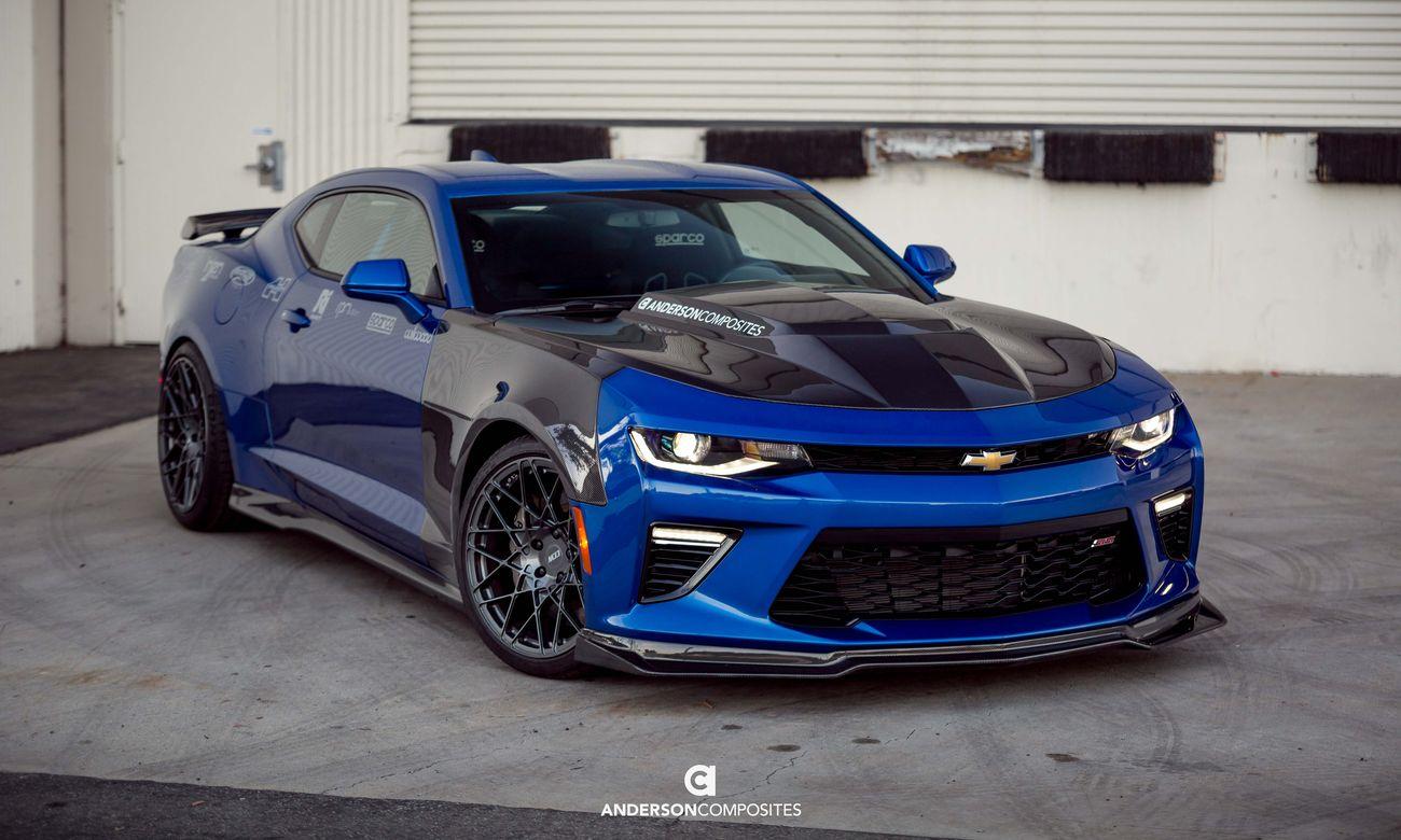 Chevrolet Camaro SS примерил карбоновый костюм