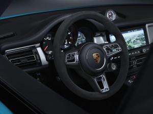 2018 Porsche Macan S
