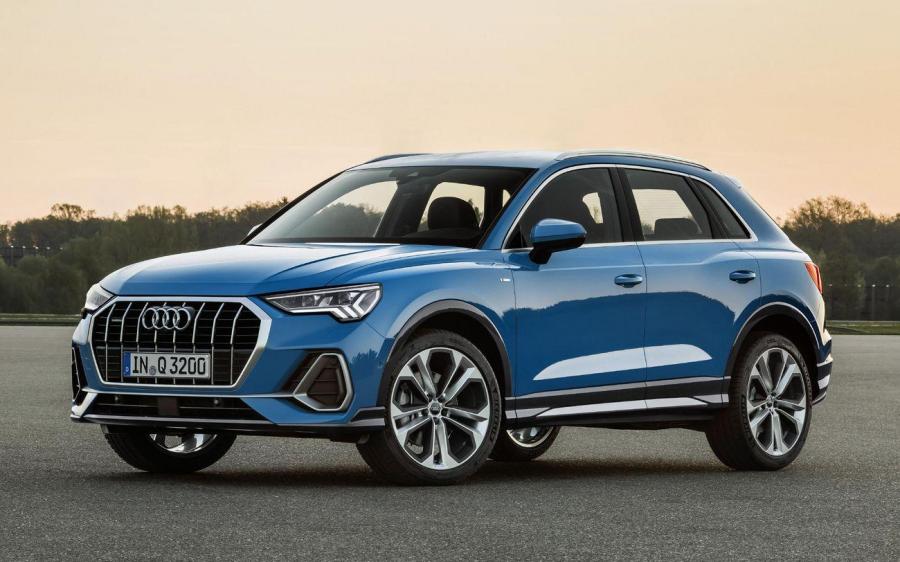 Audi представила Q3 нового поколения