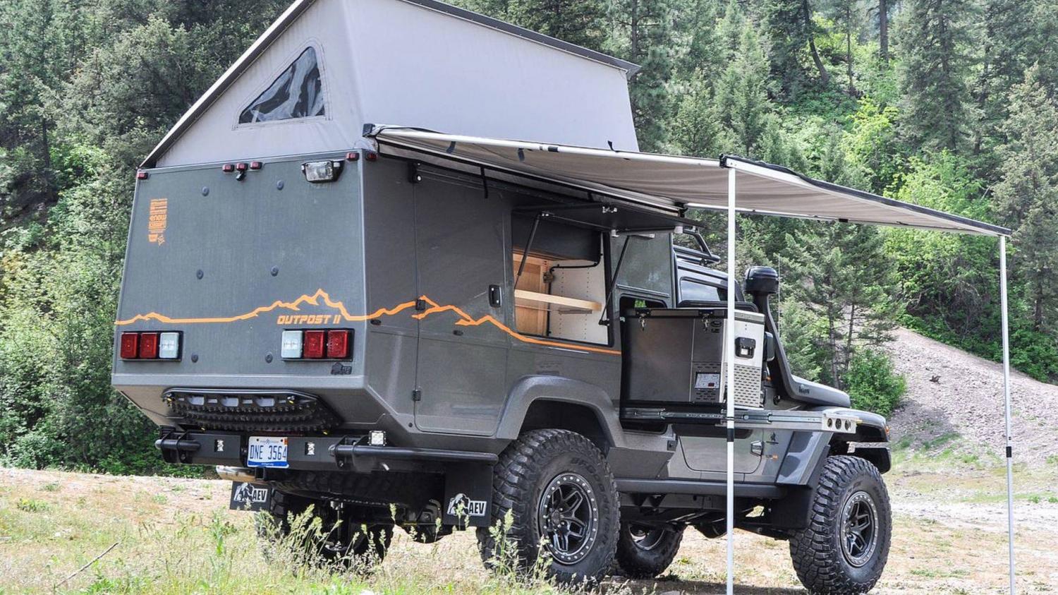Jeep Wrangler превратили в дом на колесах повышенной проходимости