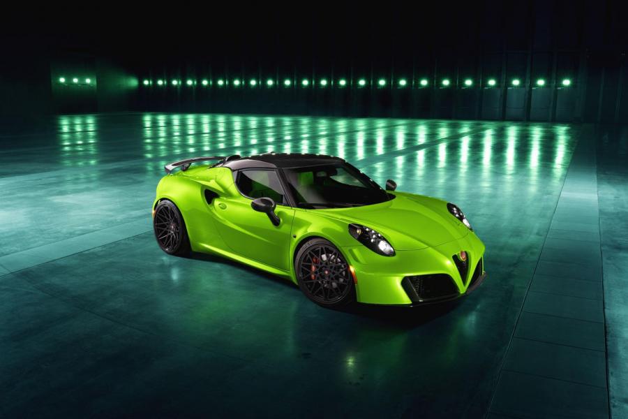Тюнеры «смешали» в Alfa Romeo 4C цвет от Aston Martin и кожу от Lamborghini
