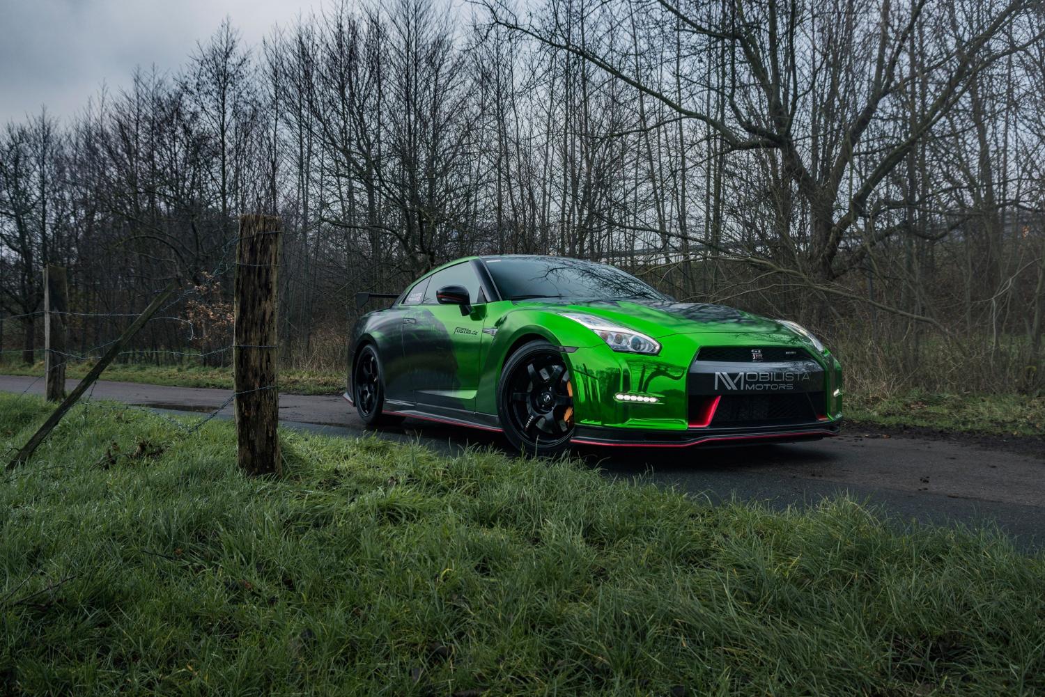 Оклейка Nissan GTR