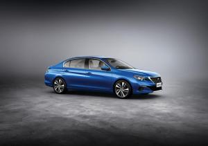 Peugeot обновила седан 408