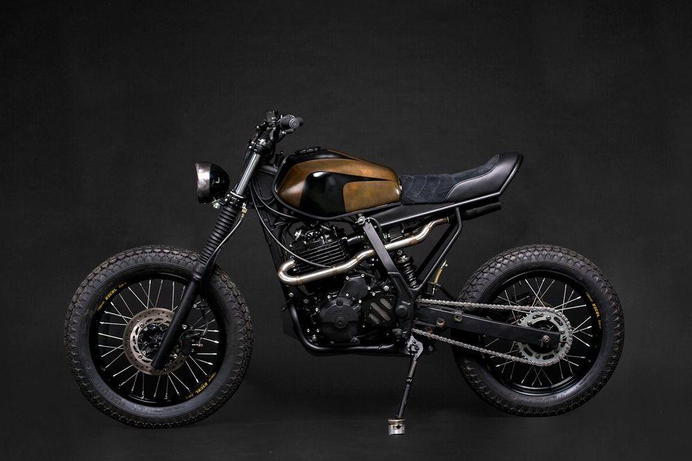 Atelier Medusa: скрэмблер Honda Dominator