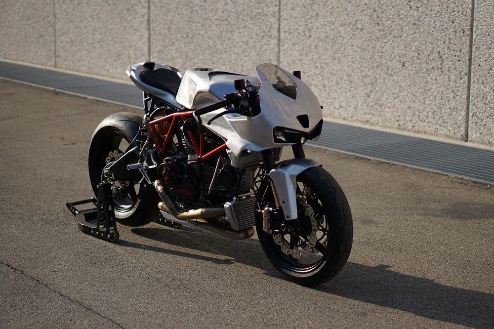 Simone Conti Motorcycles: нео кафе рейсер Ducati SuperSport 1000 DS