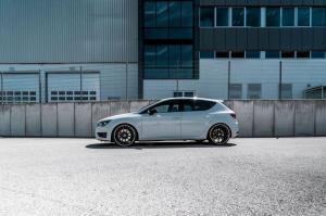 2018 Seat Leon Cupra 300 Carbon Edition by ABT