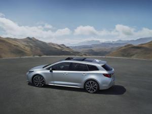 2018 Toyota Corolla Touring Sports Hybrid