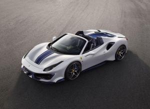 Компания Ferrari представила вариант суперкара 488 Pista без крыши