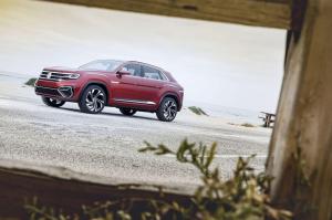 2018 Volkswagen Atlas Cross Sport Concept